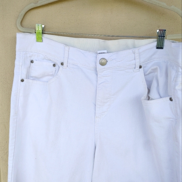 Ruby Rd. White Denim Cropped Jeans (16W) - Picture 2 of 10
